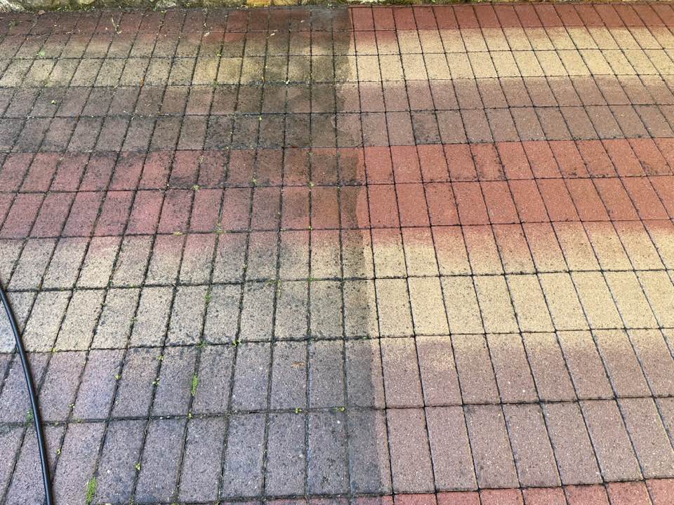 Mohás térkő tisztítása Balatonföldváron